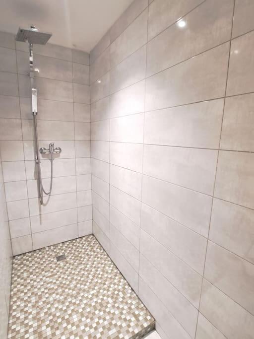 Loft Proche Des Plages Et Sites Du Debarquement Osmanville Esterno foto